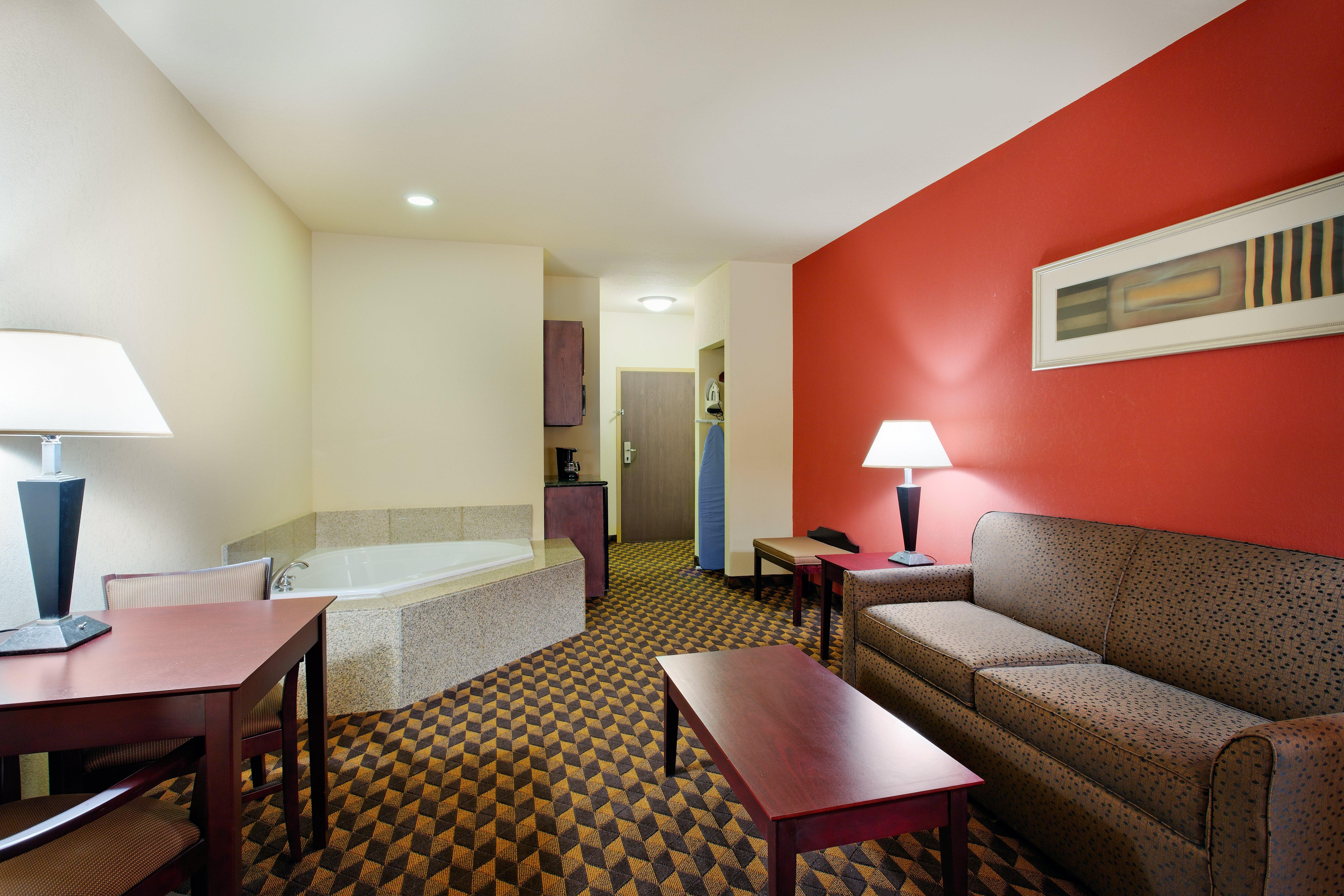 Holiday Inn Express & Suites Malvern By Ihg Luaran gambar