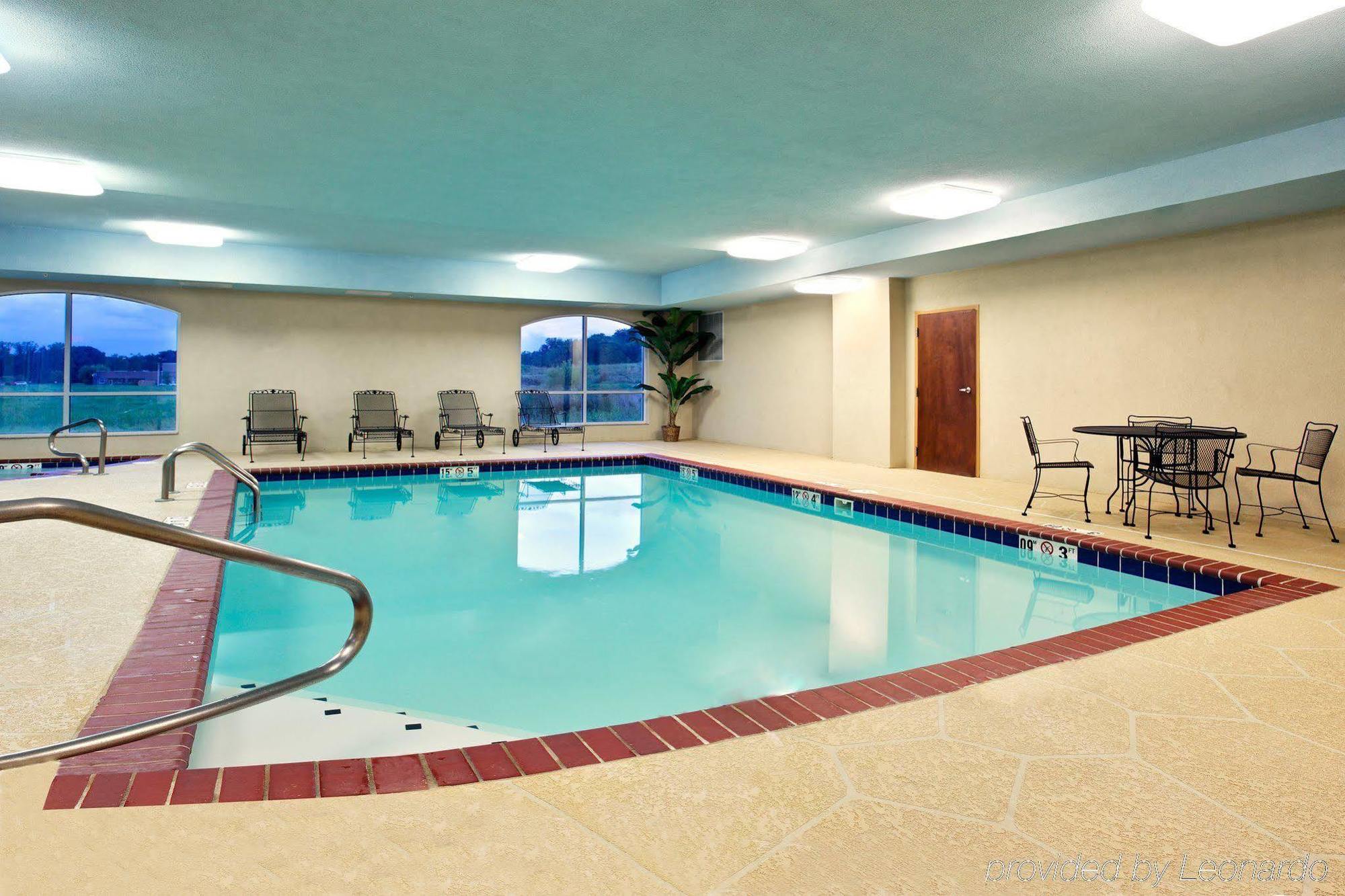 Holiday Inn Express & Suites Malvern By Ihg Luaran gambar